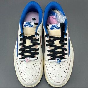 🔥🔥🔥🔥🔥Travis Scott x Jordan 1 low Nike Air Men's Sneakers - White and Blue